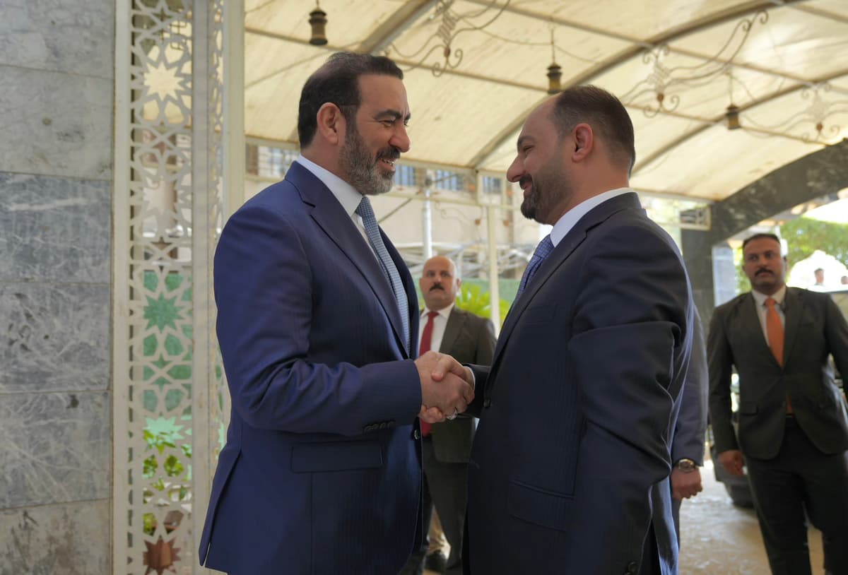 The new Minister of Industry assumes his duties and announces a plan to strengthen the industrial sector and reduce dependence on oil