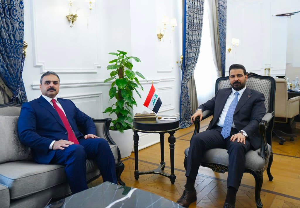 الزيدي يوجّه بتأمين عودة الحجاج عبر منفذ عرعر ويشدد على دعم المنافــذ الحدوديــــة في مكافحـــــة التهريب والمخدرات وتعظيم الإيرادات