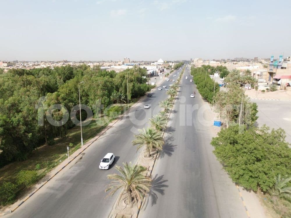 Green Belt Street, cars, trees
