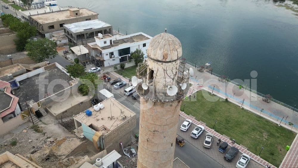 Al-Farooq Minaret, Al-Farooq Mosque, Hit
