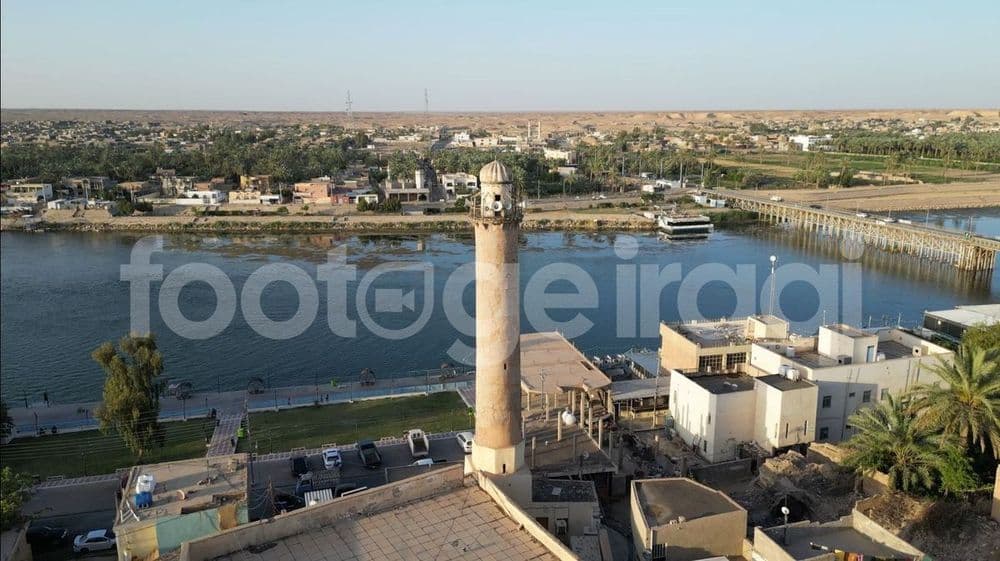 The Minaret of Al-Farooq Mosque, Hit City