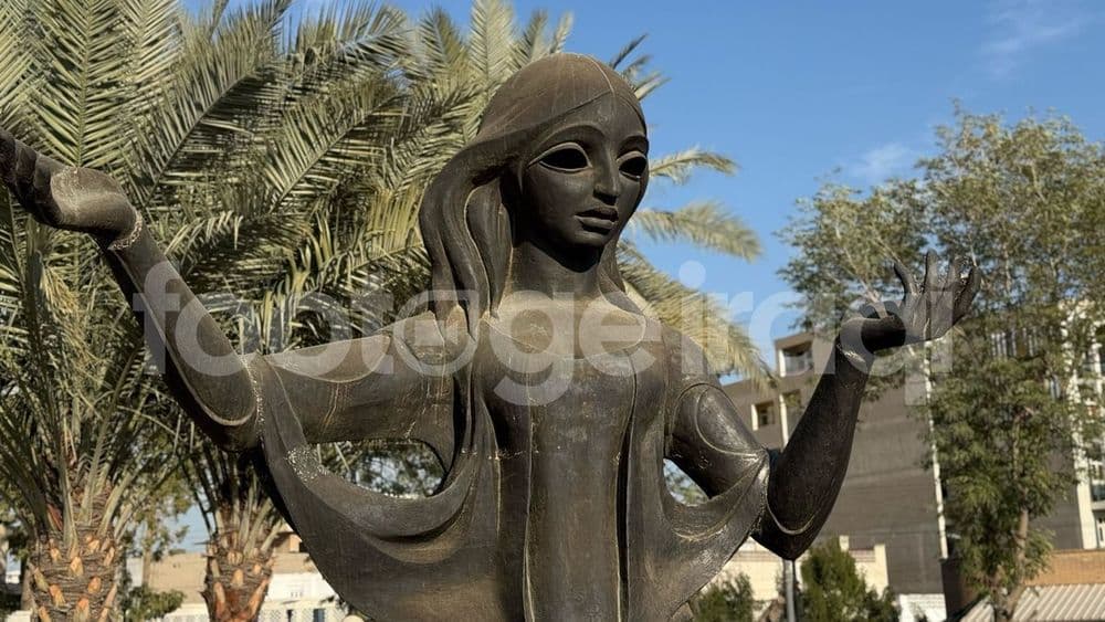  Statue of Shahryar , Shahryar ,  Abu Nuwas