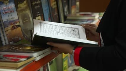 Reading books, University of Mosul, Central Library