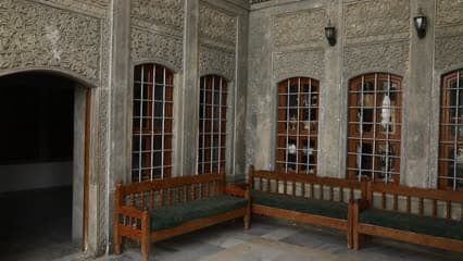 بيت التراث , جلسات داخليه