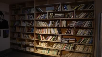 Heritage House, Library