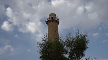 Al Farouq Lighthouse, Hit
