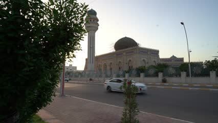 Great Mosque of Al Anbar, streets, cars