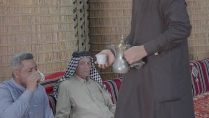 دلة القهوة العراقية , شرب القهوة , وجهاء , مضايف