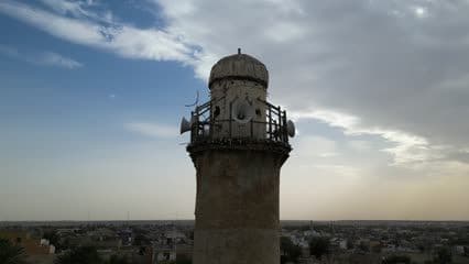 The Minaret of Al-Farooq Mosque, Hit