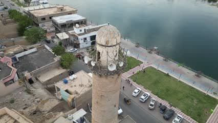 The Minaret of Al-Farooq Mosque, Hit City