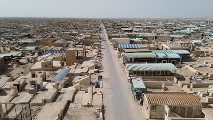 Wadi al-Salam Cemetery, Najaf, streets, cemeteries