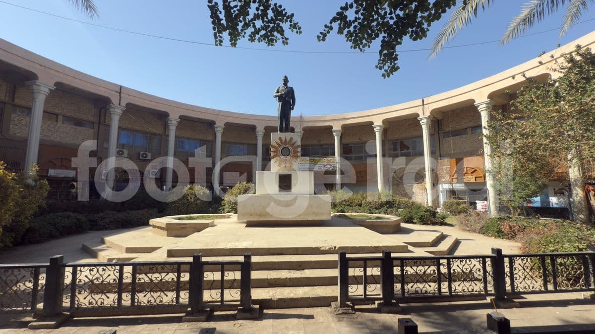 نصب عبدالكريم قاسم , بغداد