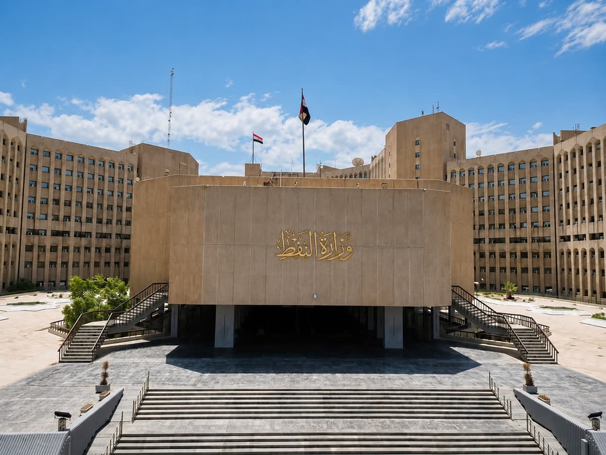 The Ministry of Oil announced the export of around 9.8 million barrels of oil in April, generating revenues exceeding one billion US dollars