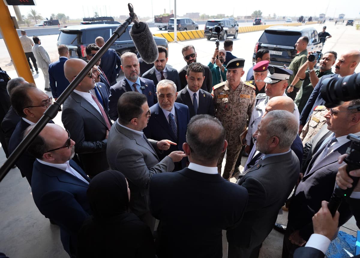 The Prime Minister inaugurated the Baghdad-Mosul entrance in the presence of the Speaker of Parliament after rehabilitation.