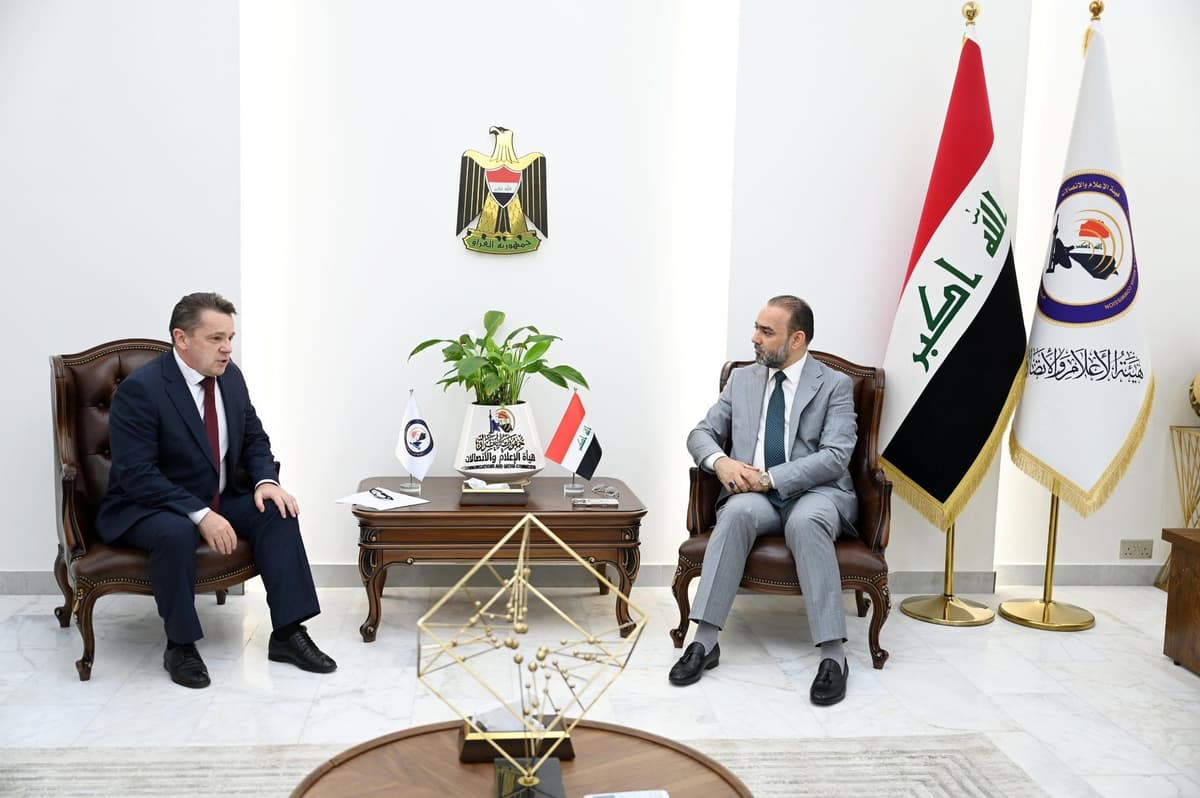 Dr. Nofal Abu Ragheef meets with the Ukrainian Ambassador to discuss bilateral cooperation in the field of communications and combating false information and misleading news.
