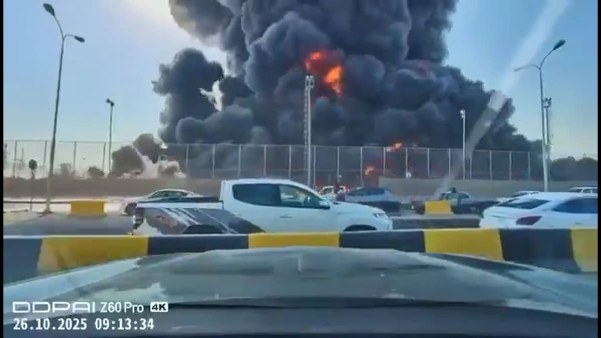 A massive explosion occurred inside one of the oil storage facilities in the Burjisiya oil field area, in the Al-Zubair district, west of Basra